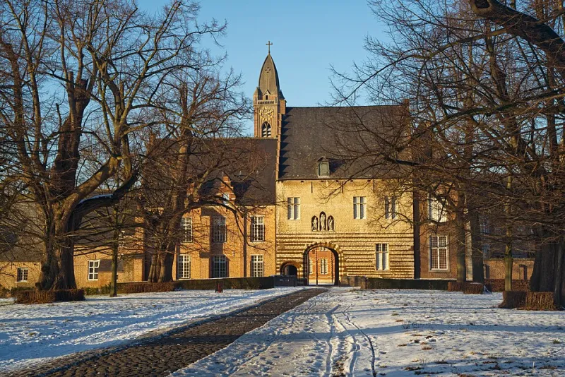 Brewed in Silence: How Monastic Traditions Are Quietly Transforming American Craft Beer